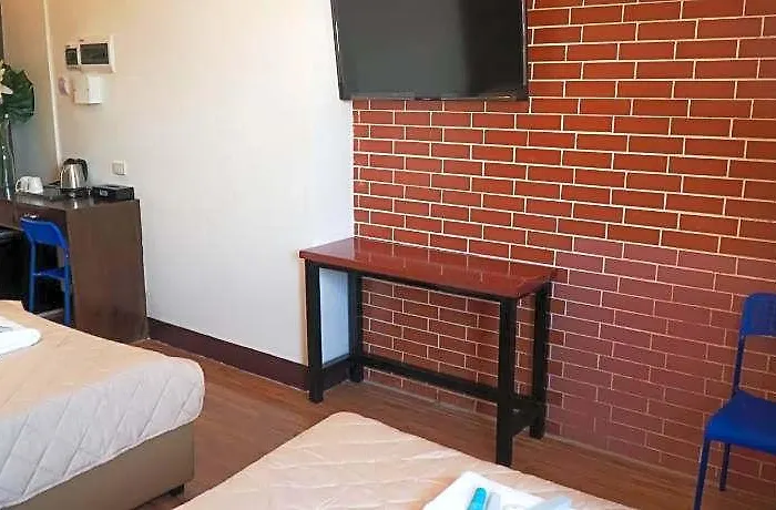 Hotel Capital O 887 M28 And